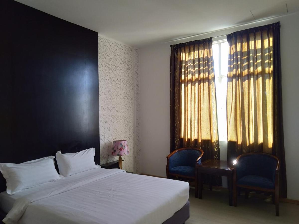 Ginasuite Kompleks27 Hotel Бандар Сери Бегаван Екстериор снимка