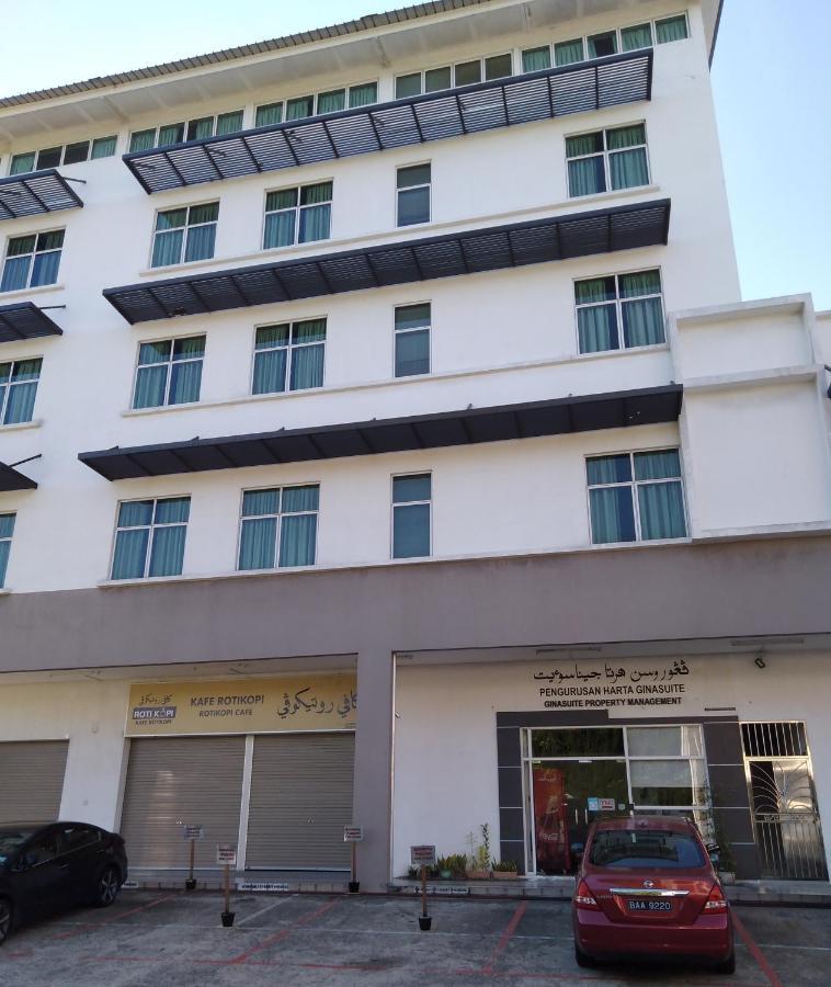 Ginasuite Kompleks27 Hotel Бандар Сери Бегаван Екстериор снимка