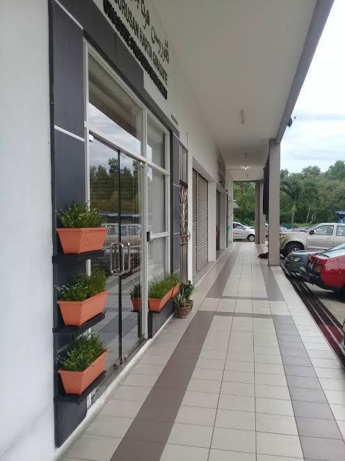 Ginasuite Kompleks27 Hotel Бандар Сери Бегаван Екстериор снимка