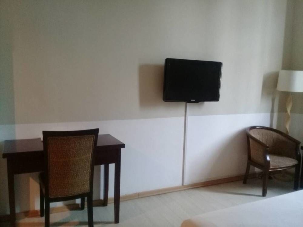 Ginasuite Kompleks27 Hotel Бандар Сери Бегаван Екстериор снимка