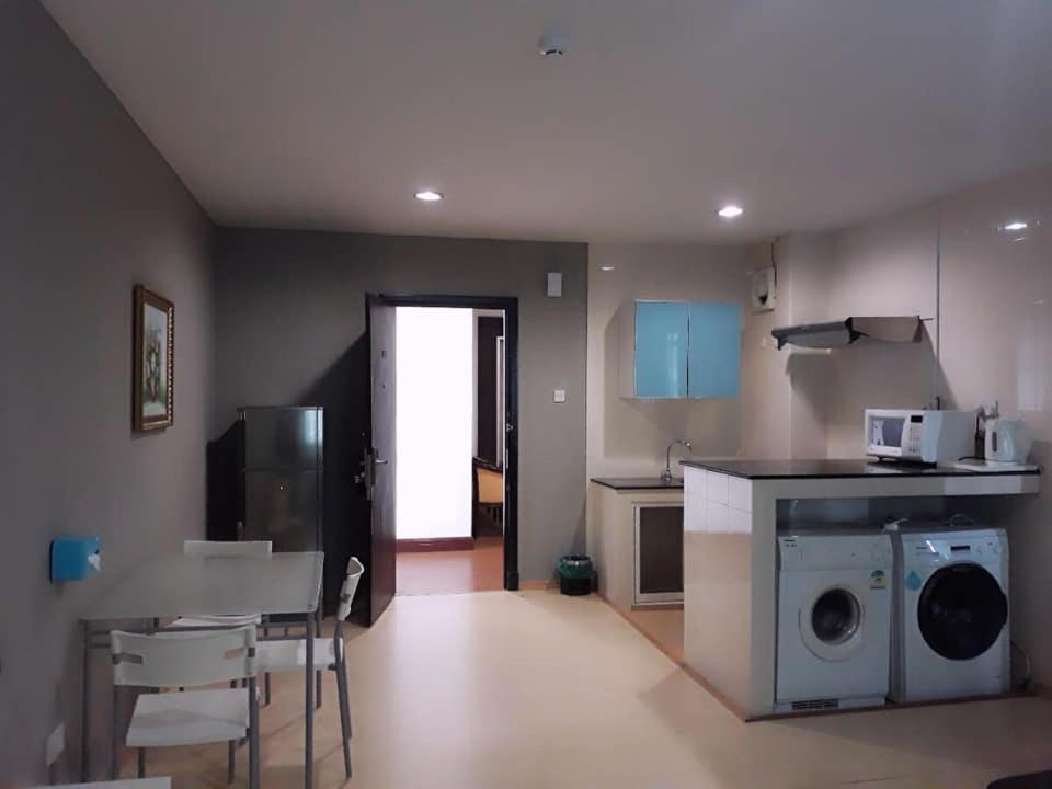 Ginasuite Kompleks27 Hotel Бандар Сери Бегаван Екстериор снимка