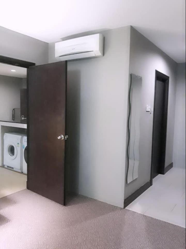 Ginasuite Kompleks27 Hotel Бандар Сери Бегаван Екстериор снимка