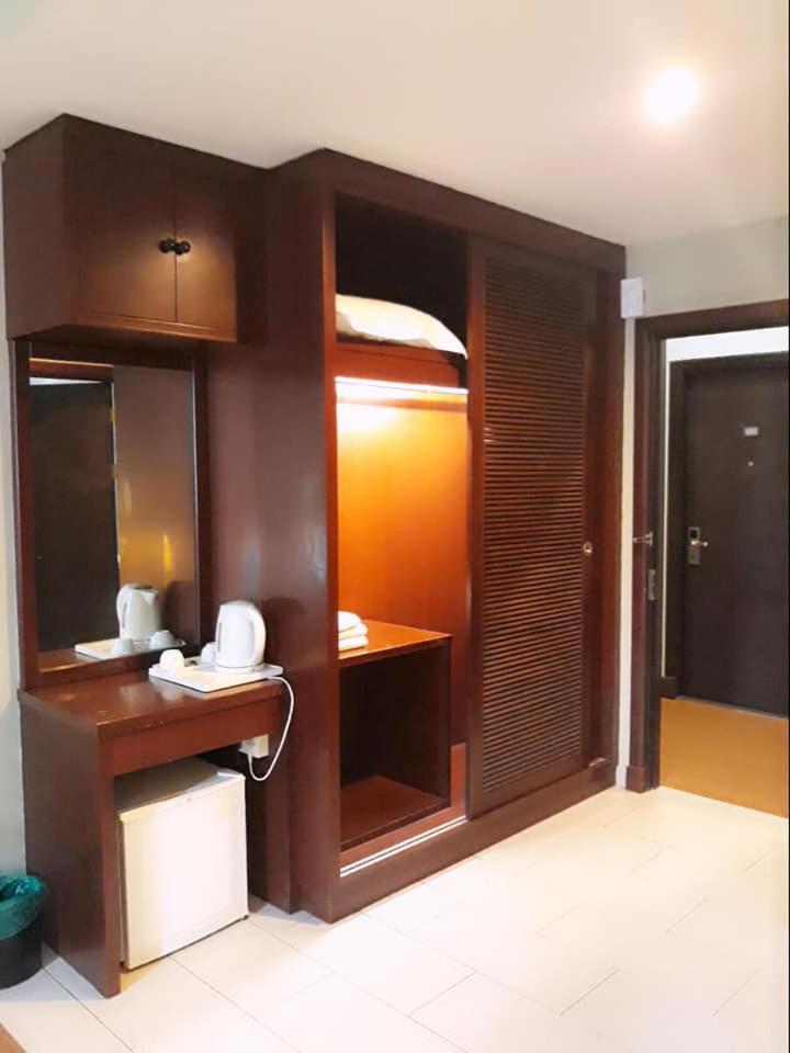 Ginasuite Kompleks27 Hotel Бандар Сери Бегаван Екстериор снимка