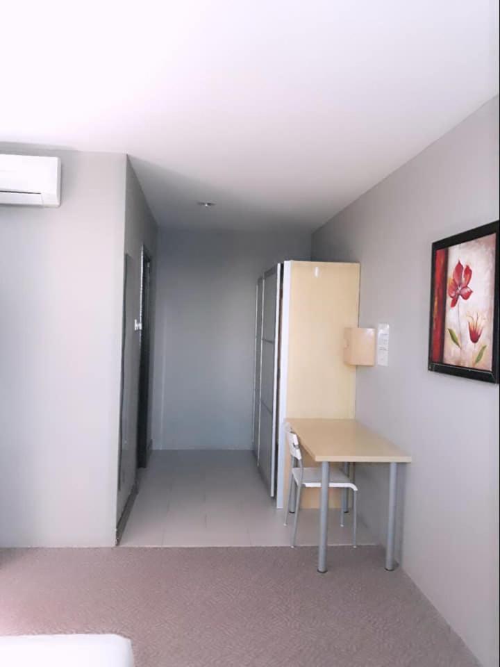 Ginasuite Kompleks27 Hotel Бандар Сери Бегаван Екстериор снимка