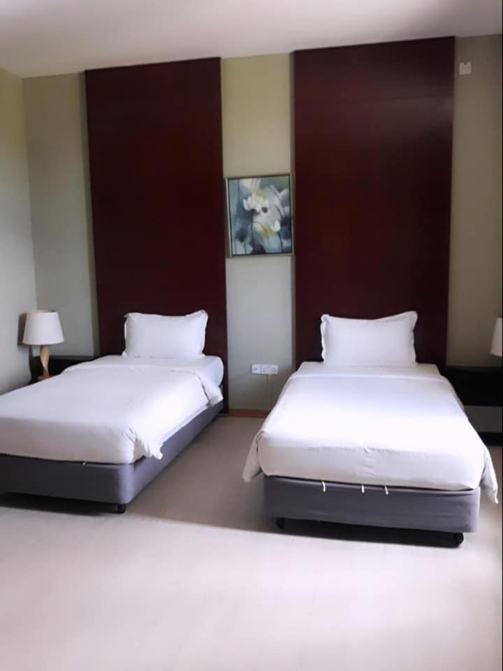 Ginasuite Kompleks27 Hotel Бандар Сери Бегаван Екстериор снимка